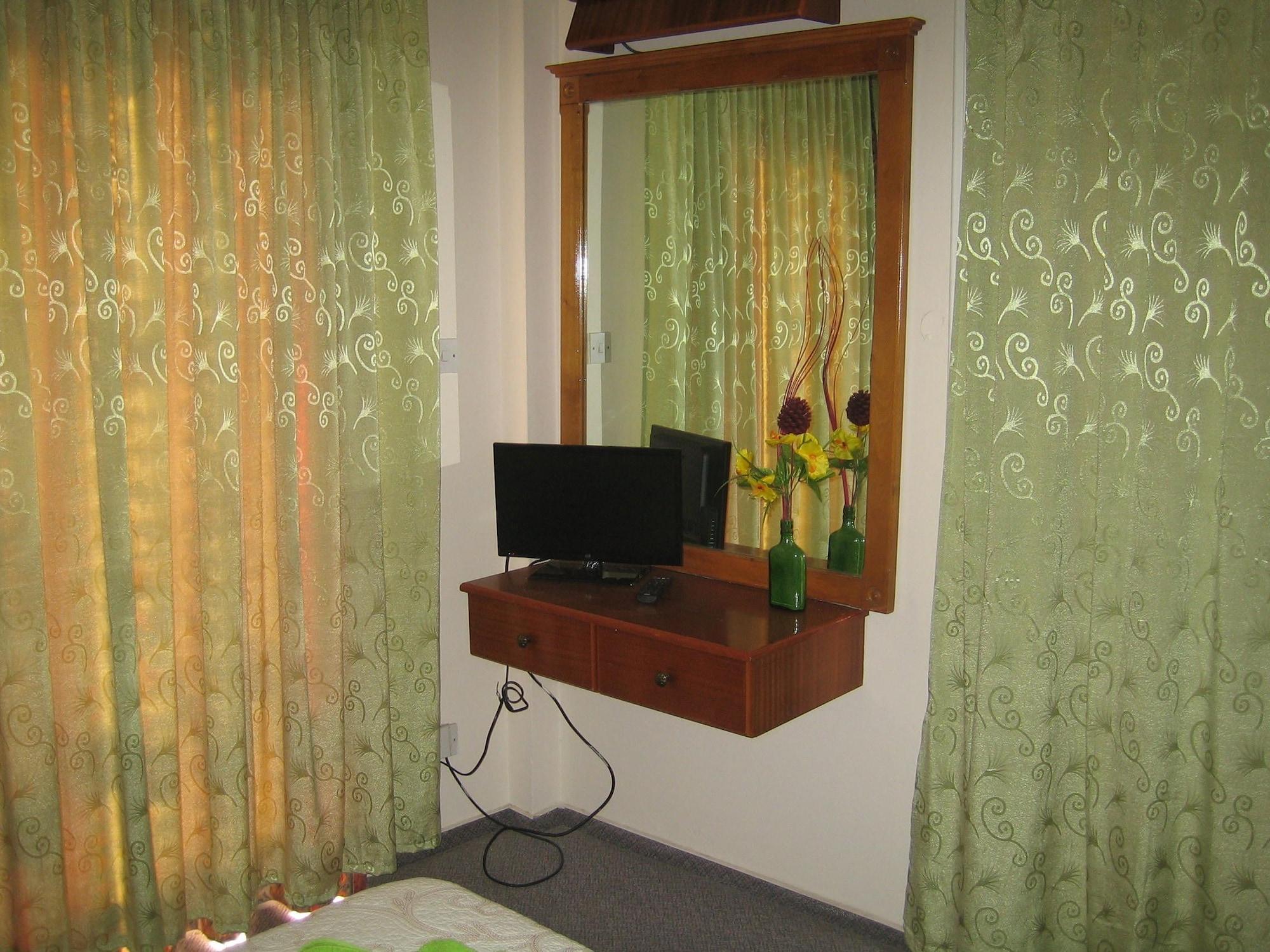 Onisillos Hotel Larnaca Dış mekan fotoğraf