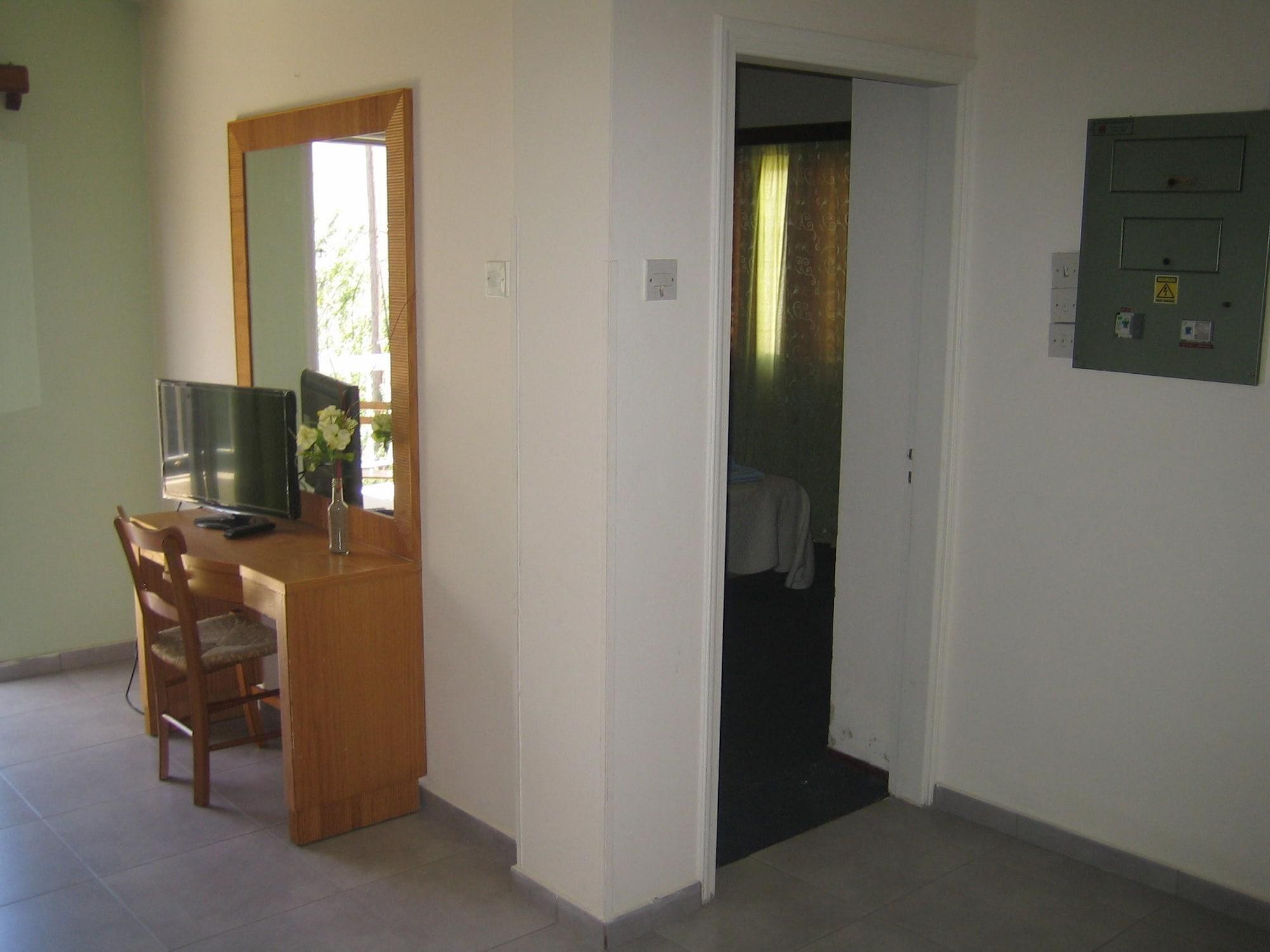 Onisillos Hotel Larnaca Dış mekan fotoğraf