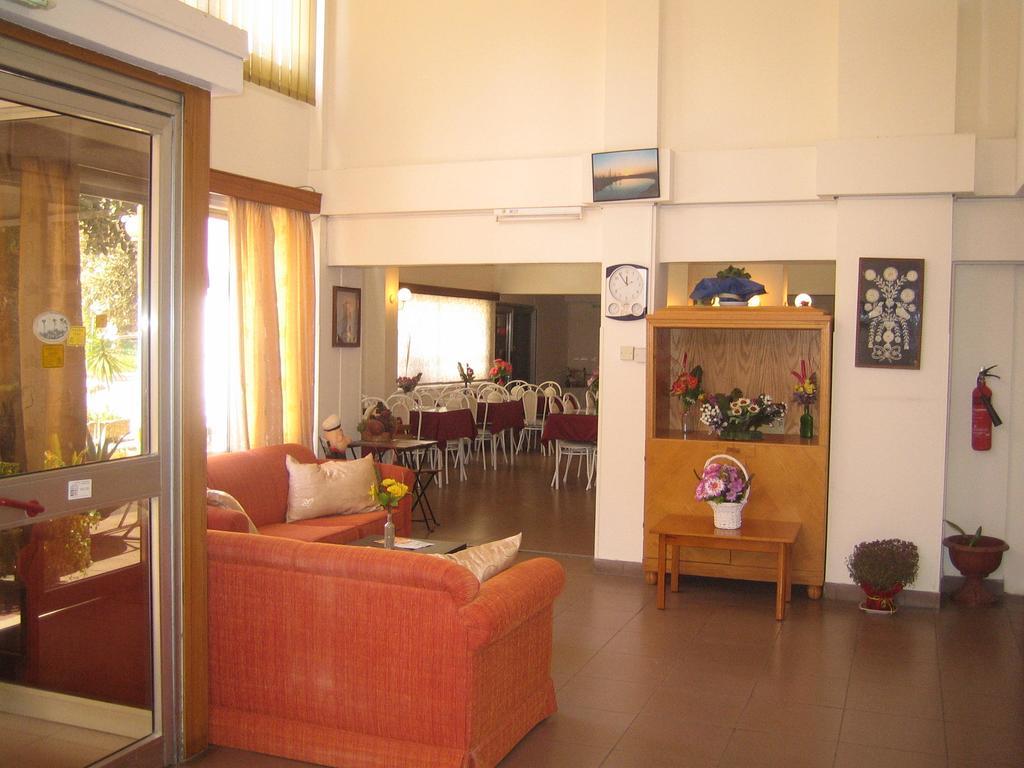 Onisillos Hotel Larnaca Dış mekan fotoğraf
