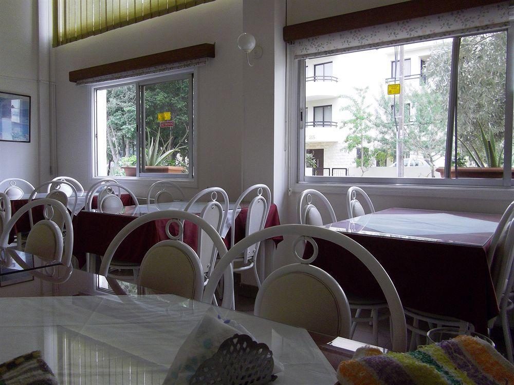 Onisillos Hotel Larnaca Dış mekan fotoğraf