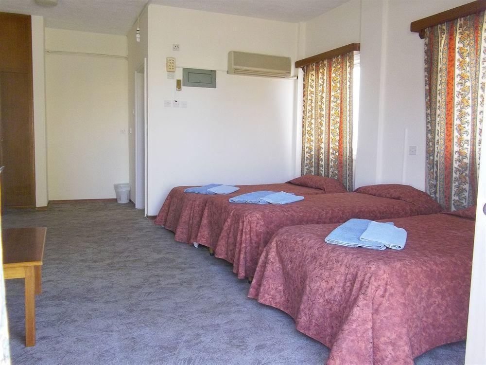 Onisillos Hotel Larnaca Dış mekan fotoğraf