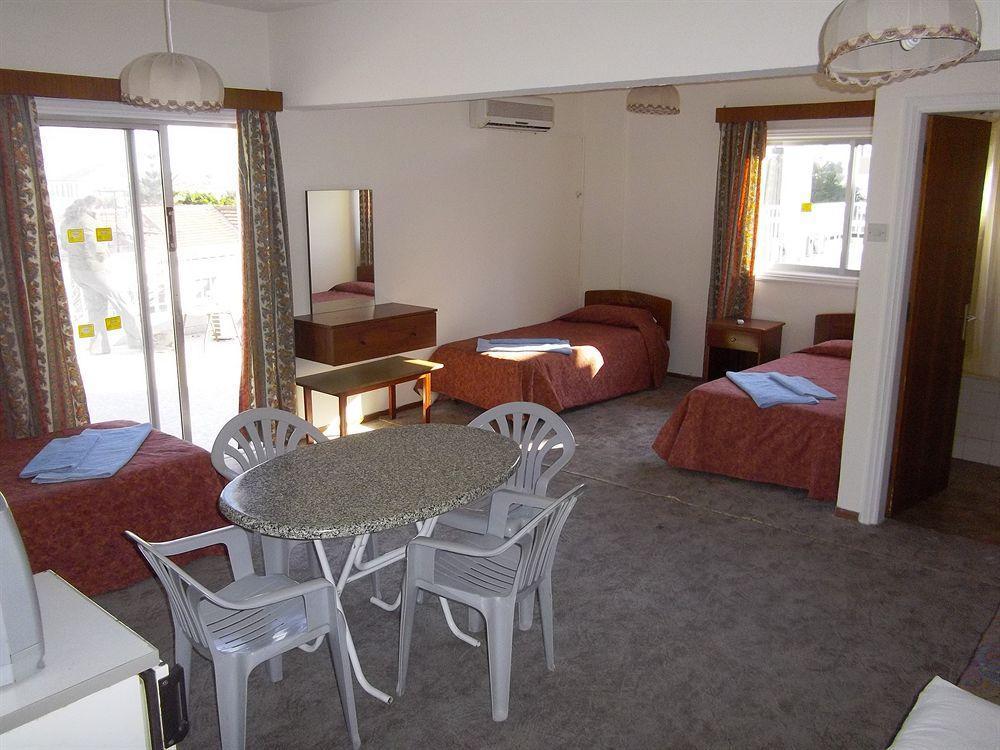 Onisillos Hotel Larnaca Dış mekan fotoğraf