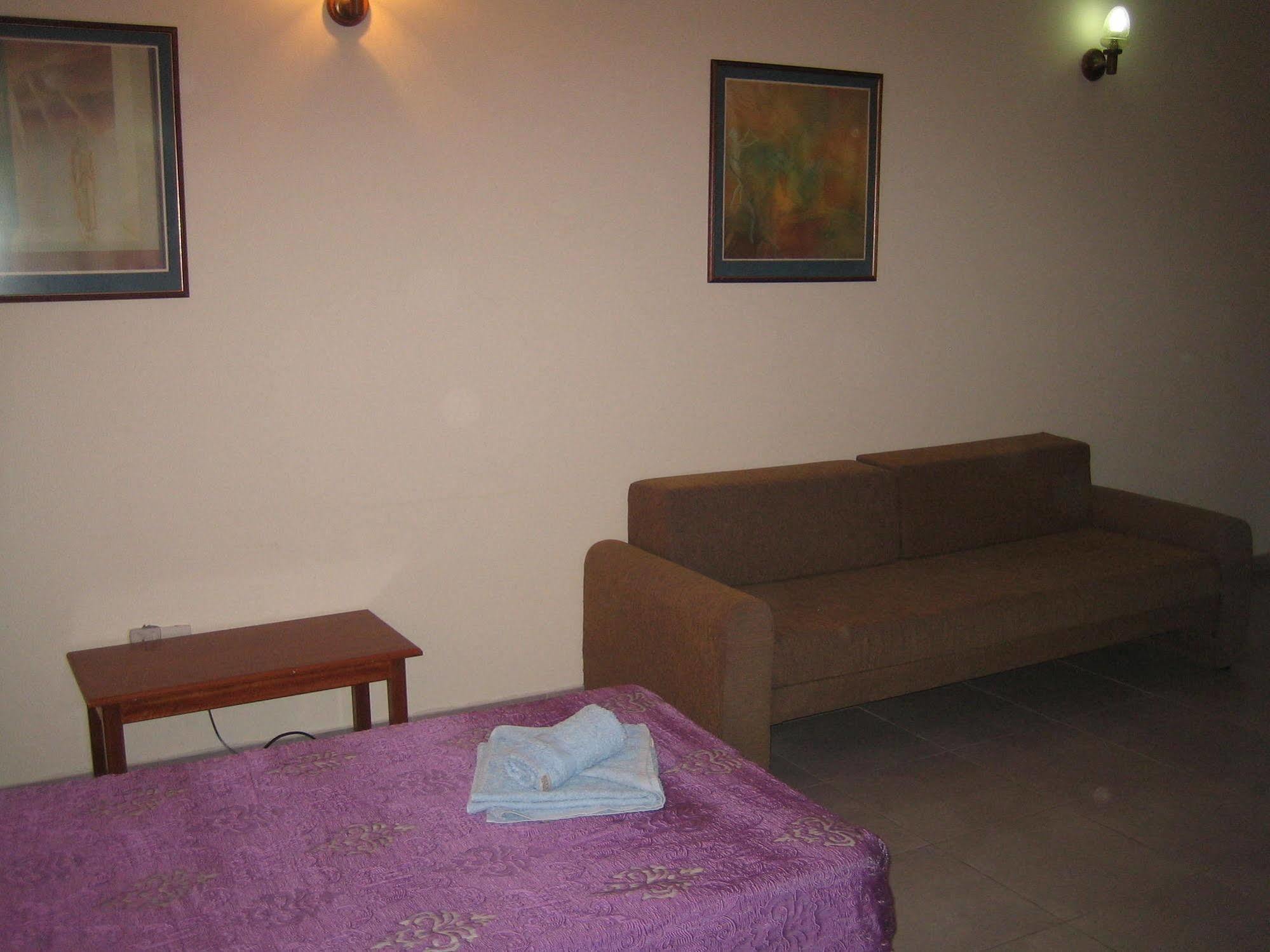 Onisillos Hotel Larnaca Dış mekan fotoğraf